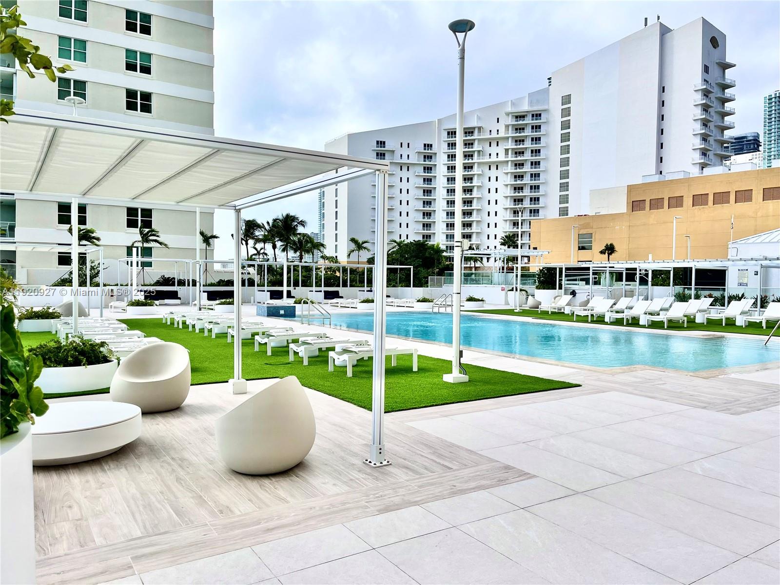 770 Claughton Island Dr #1405, Miami FL 33131