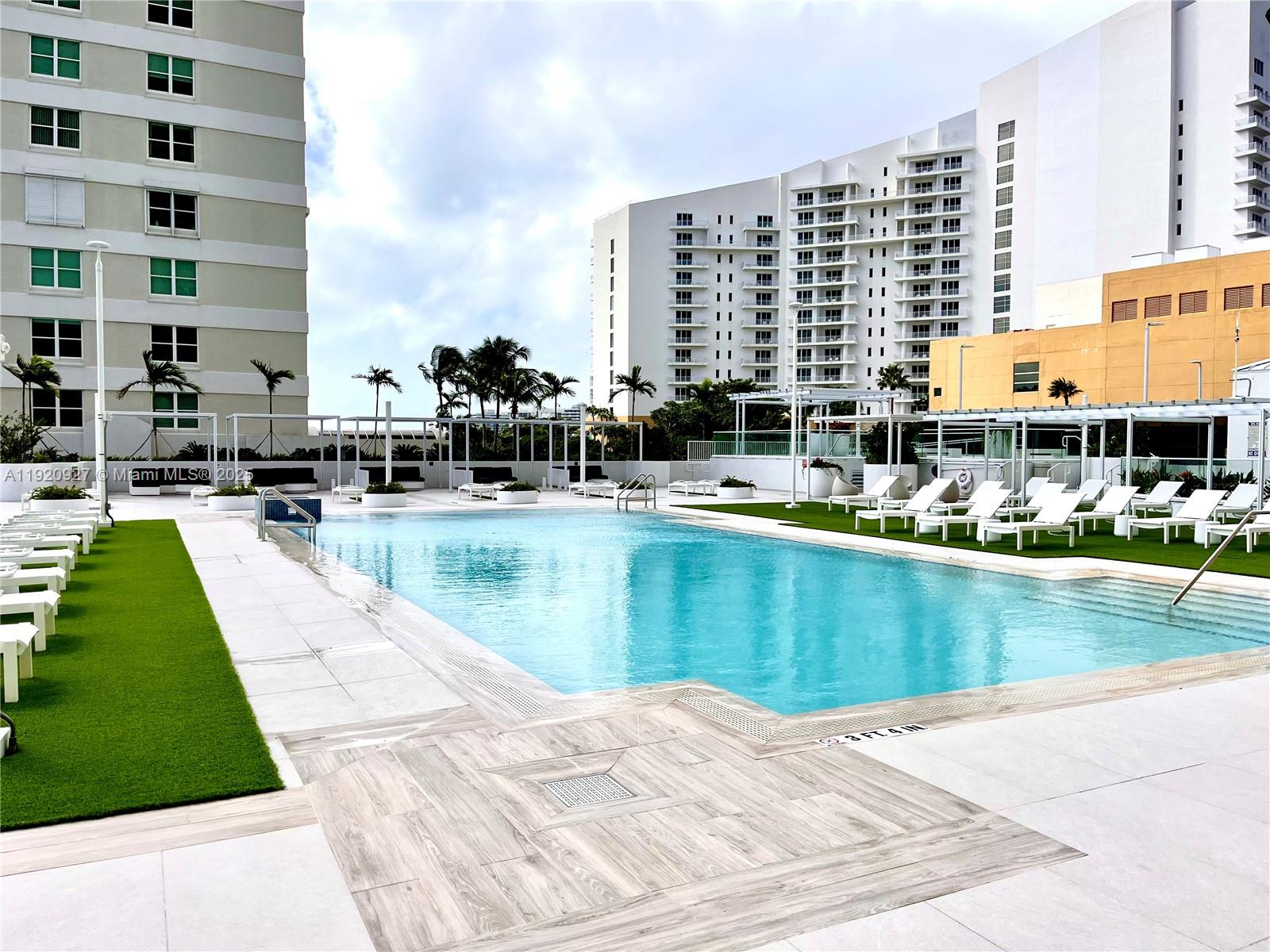 770 Claughton Island Dr #1405, Miami FL 33131