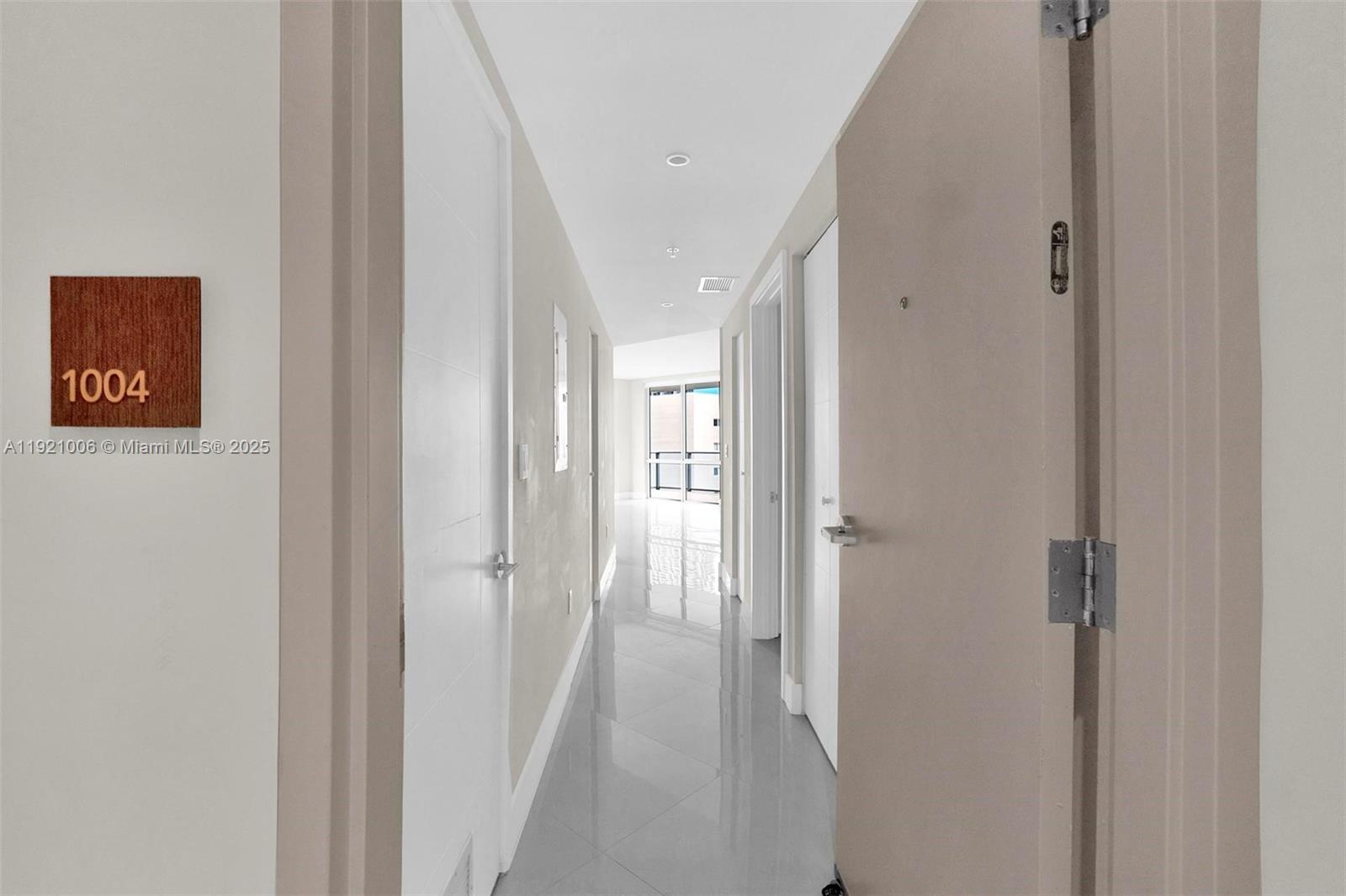 1010 SW 2nd Ave #1004, Miami FL 33130