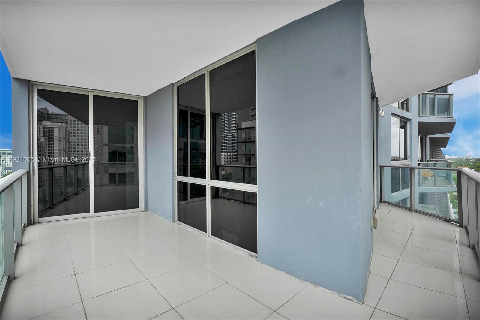 1010 SW 2nd Ave #1004, Miami FL 33130