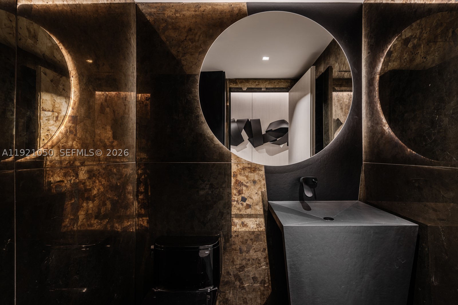 5875 Collins Ave #902, Miami Beach FL 33140