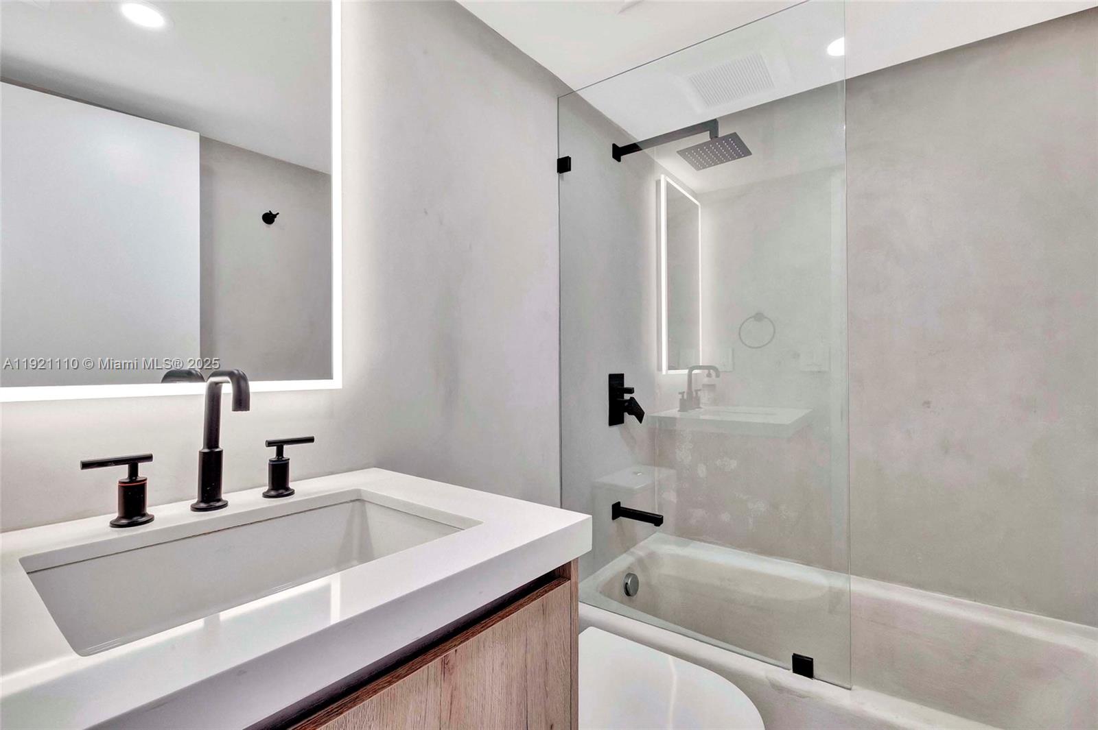 1627 Brickell Ave #1202, Miami FL 33129