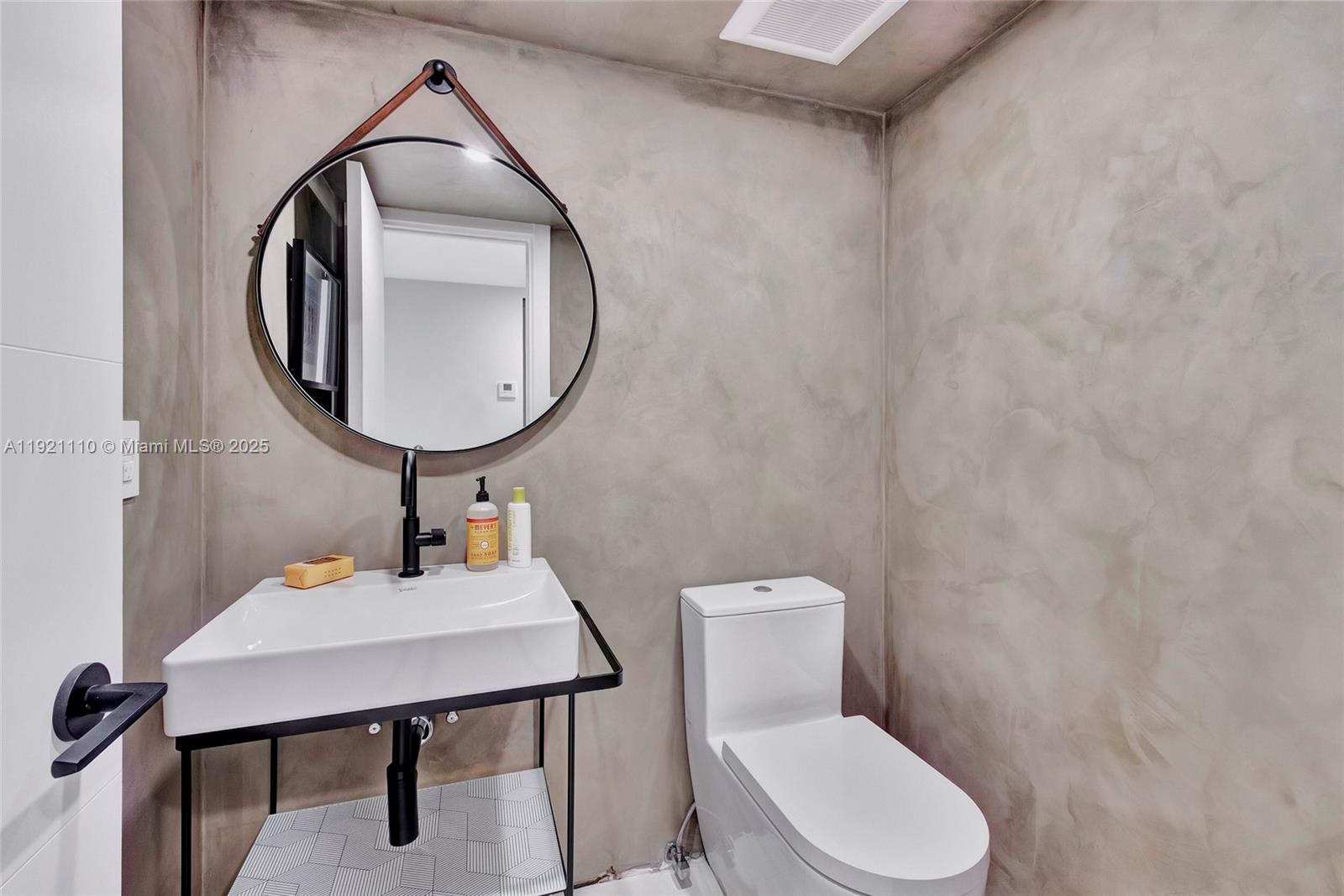 1627 Brickell Ave #1202, Miami FL 33129