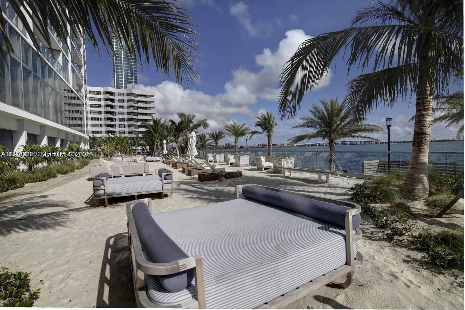 2900 NE 7th Ave #PH5002, Miami FL 33137