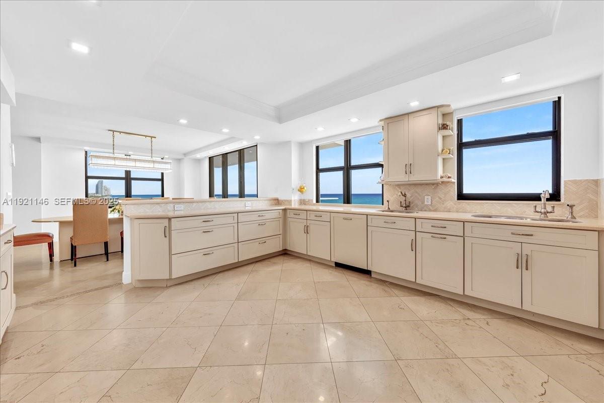 9801 Collins Ave #11A, Bal Harbour FL 33154