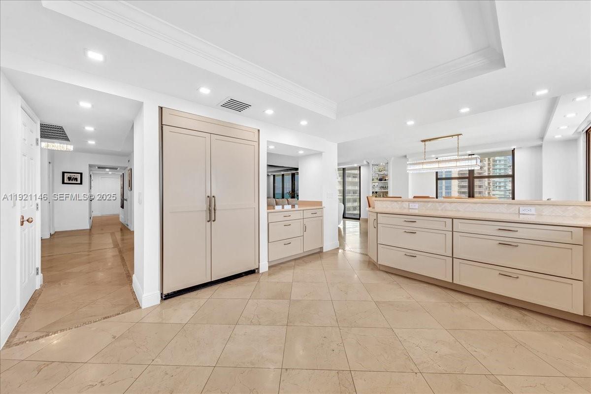 9801 Collins Ave #11A, Bal Harbour FL 33154