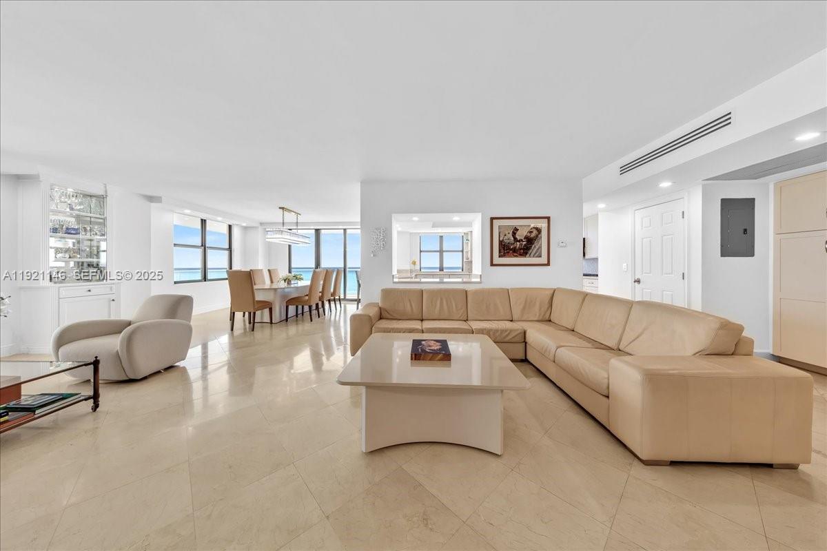 9801 Collins Ave #11A, Bal Harbour FL 33154