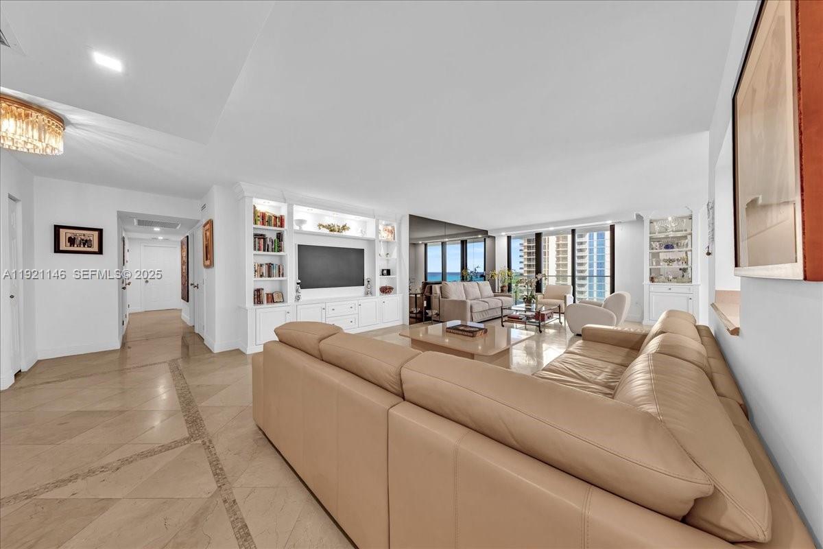9801 Collins Ave #11A, Bal Harbour FL 33154
