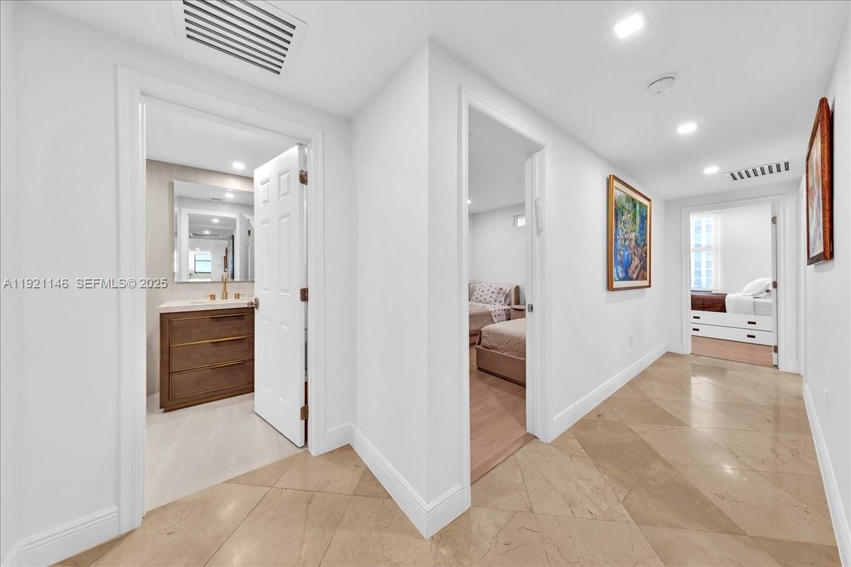 9801 Collins Ave #11A, Bal Harbour FL 33154