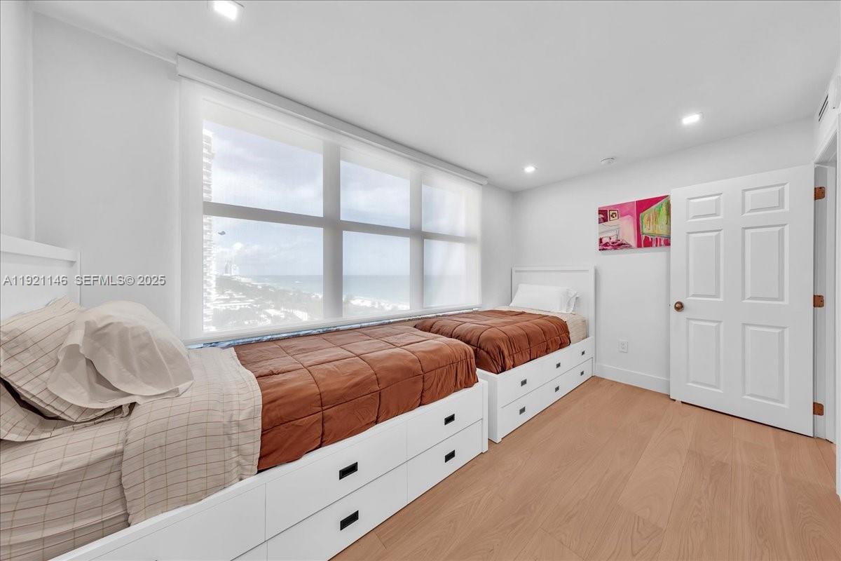 9801 Collins Ave #11A, Bal Harbour FL 33154