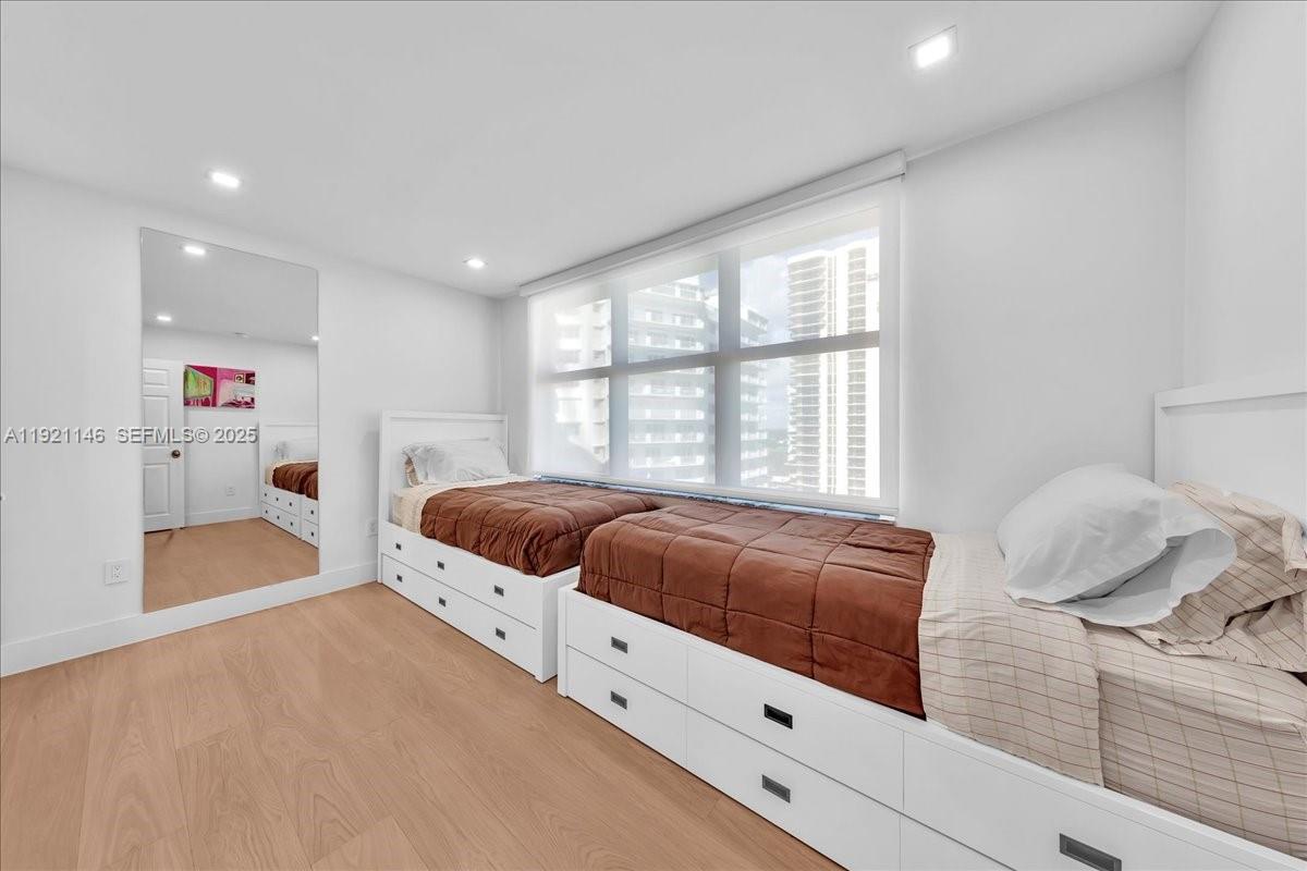 9801 Collins Ave #11A, Bal Harbour FL 33154