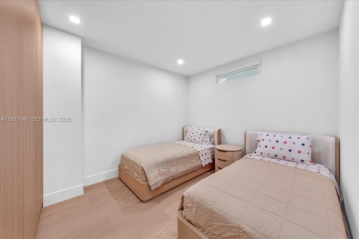 9801 Collins Ave #11A, Bal Harbour FL 33154