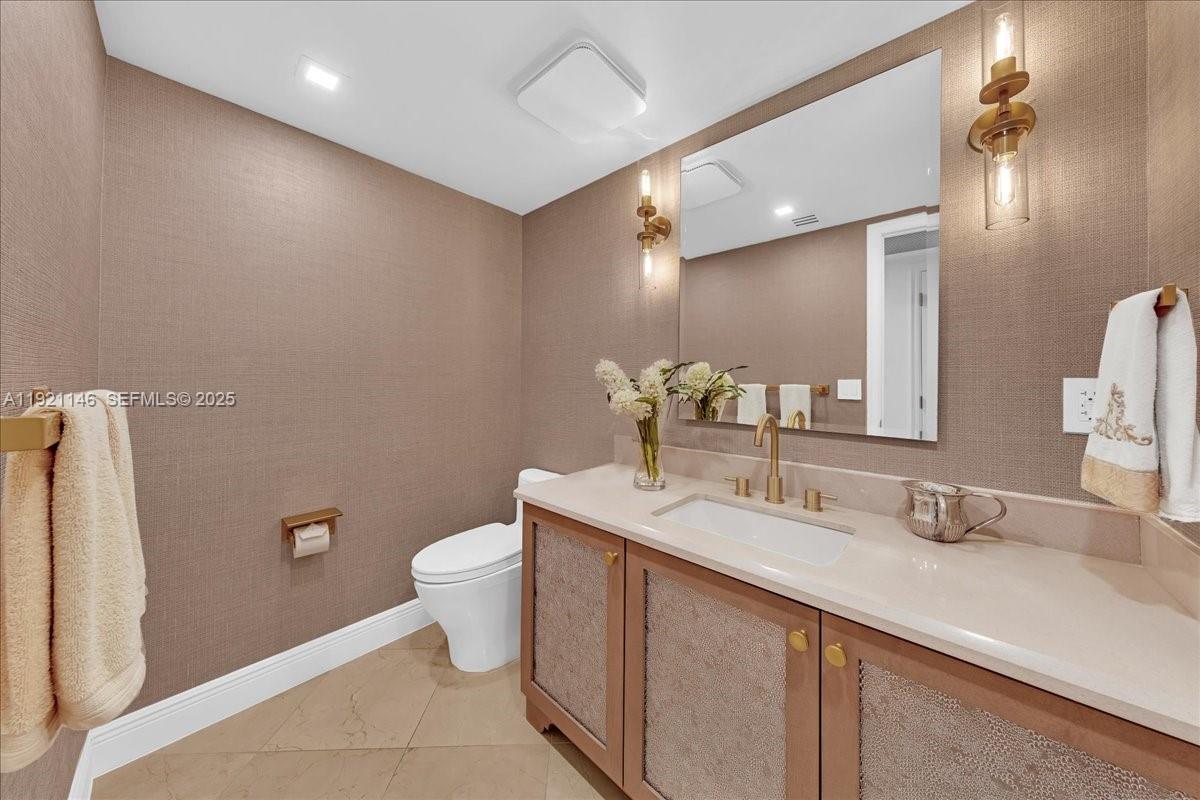 9801 Collins Ave #11A, Bal Harbour FL 33154