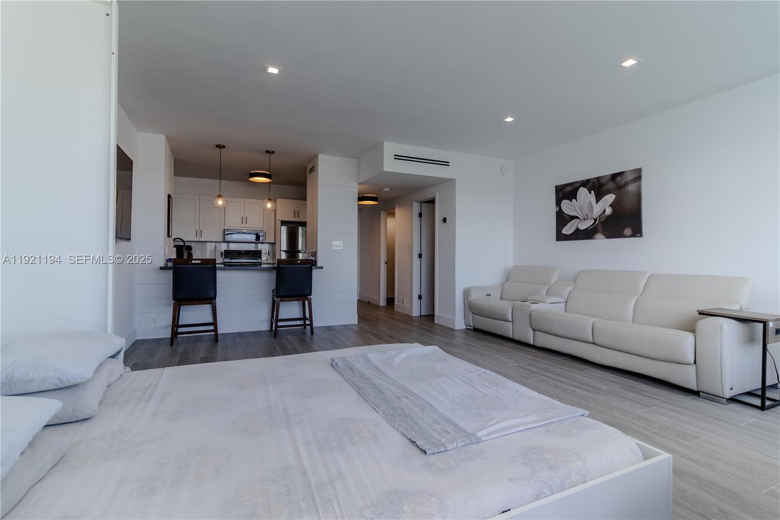 20 E Island Ave #1415, Miami Beach FL 33139