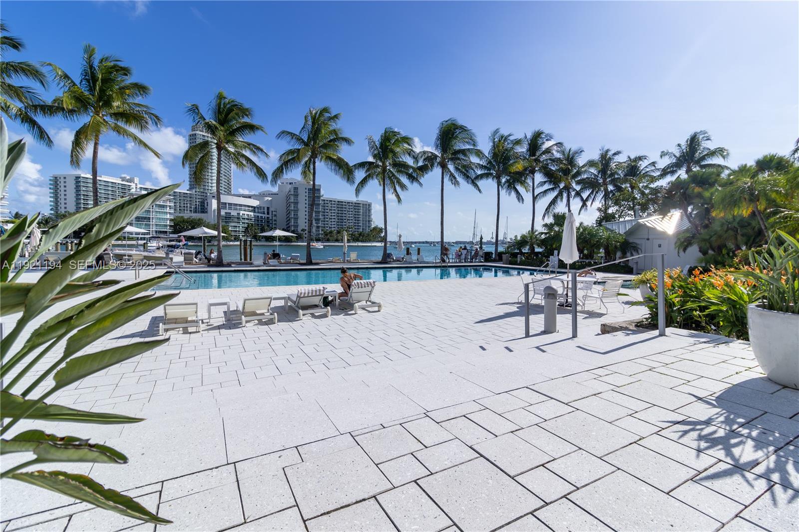 20 E Island Ave #1415, Miami Beach FL 33139