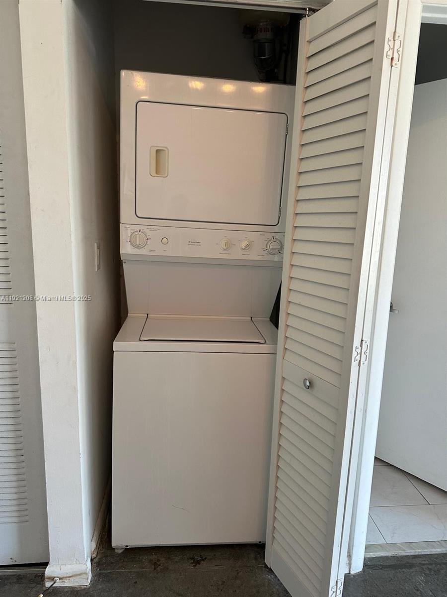 133 NE 2nd Ave #715, Miami FL 33132