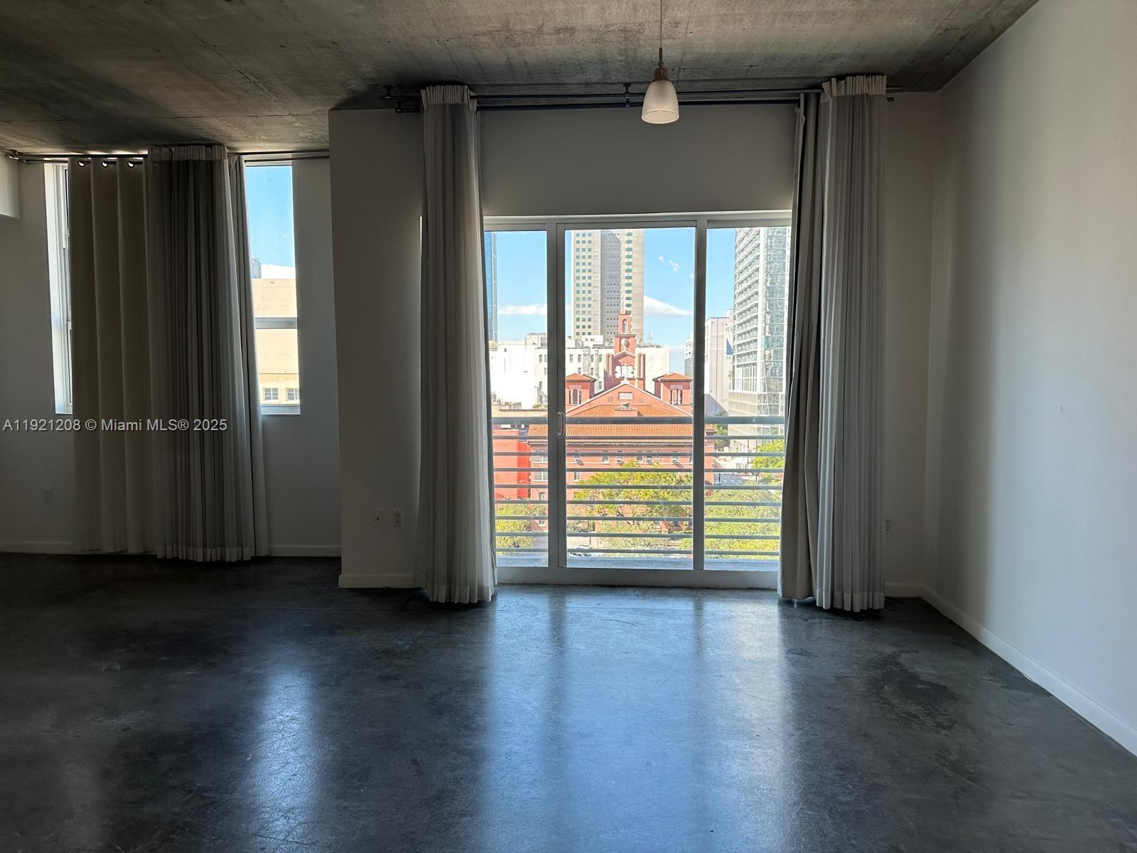 133 NE 2nd Ave #715, Miami FL 33132