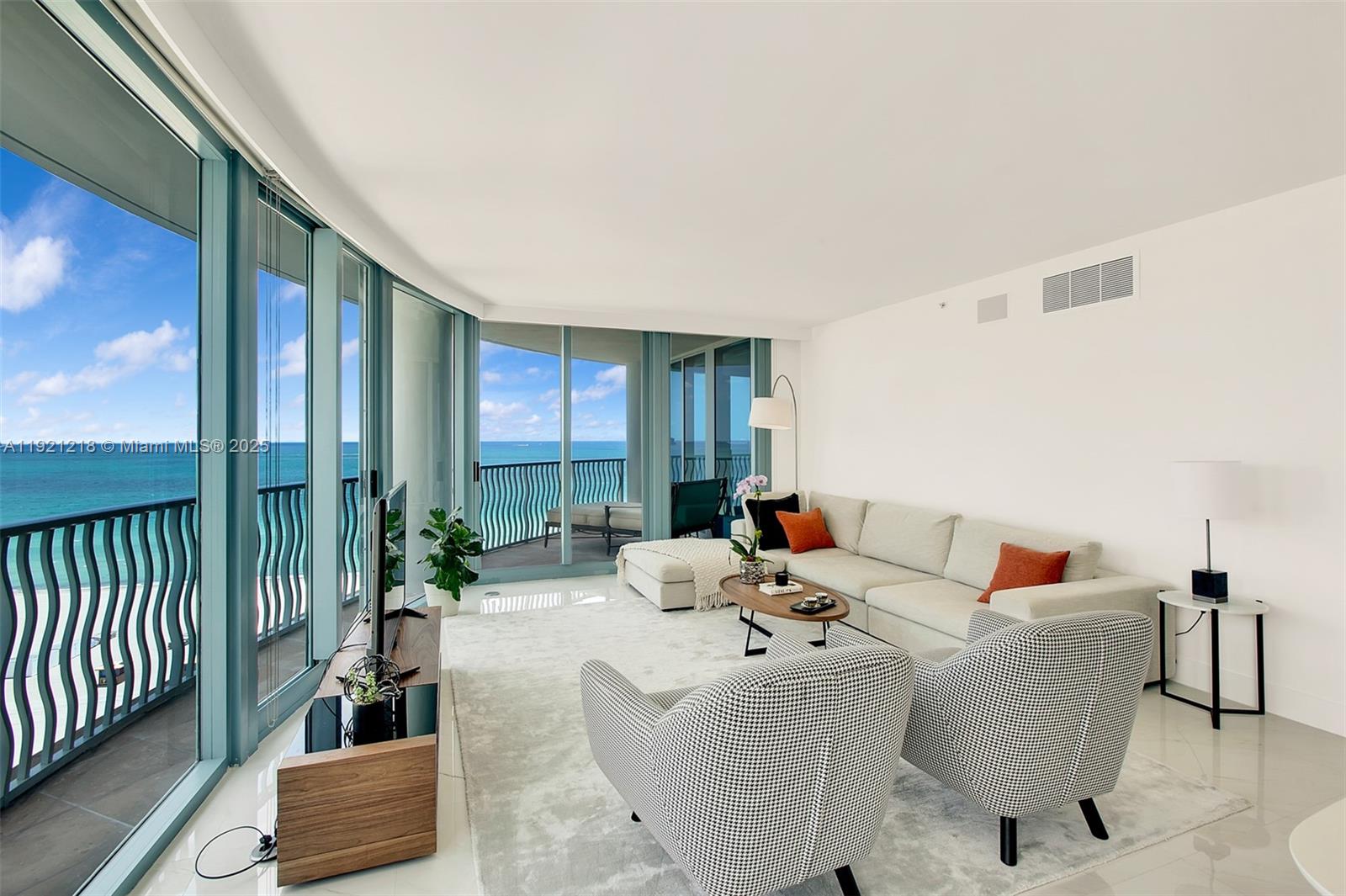 1500 Ocean Dr #1201, Miami Beach FL 33139