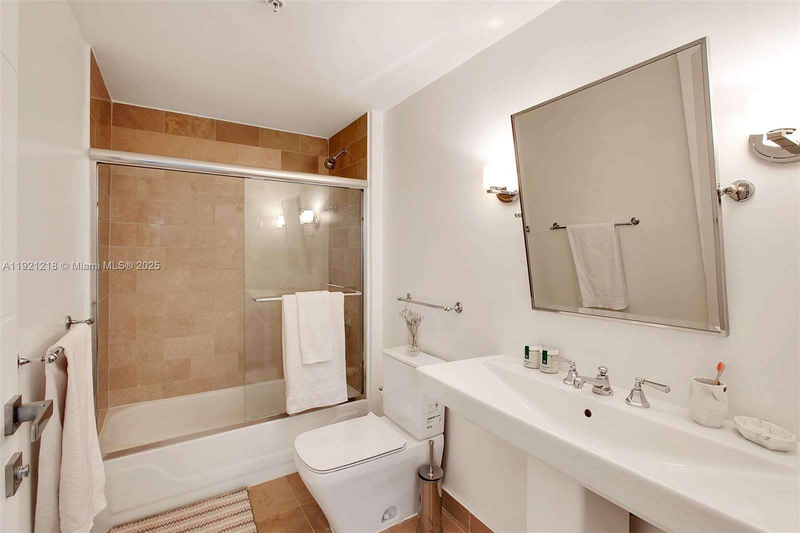 1500 Ocean Dr #1201, Miami Beach FL 33139