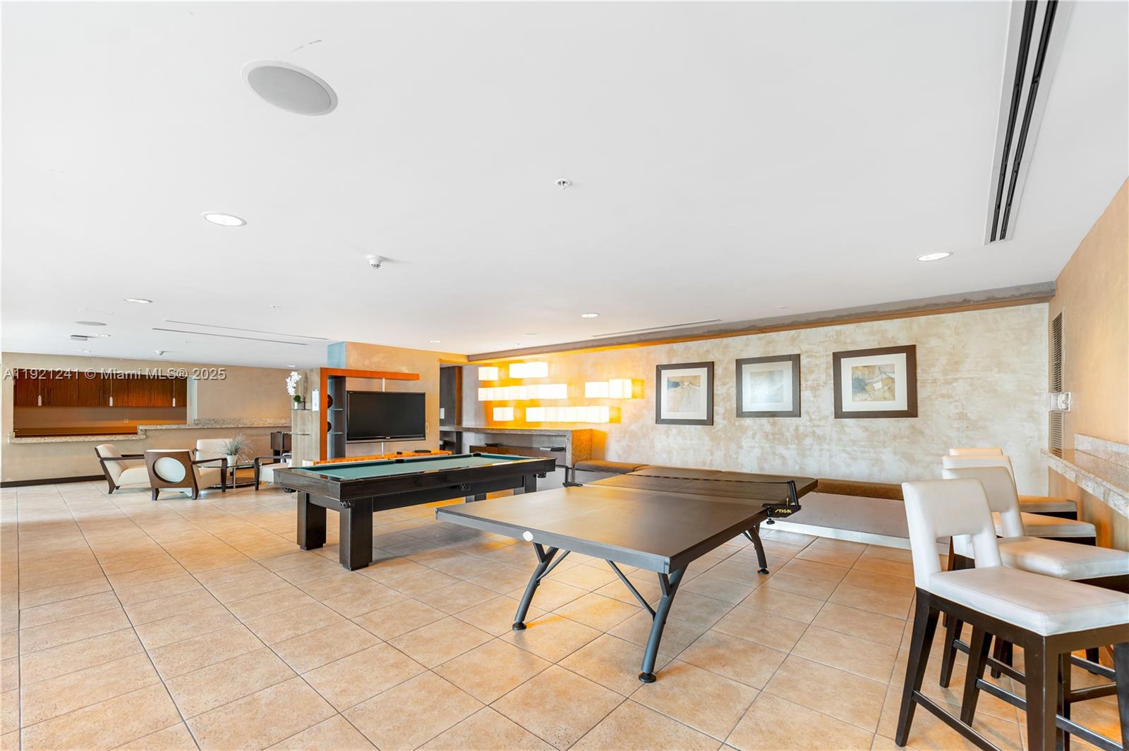 60 SW 13th St #2626, Miami FL 33130
