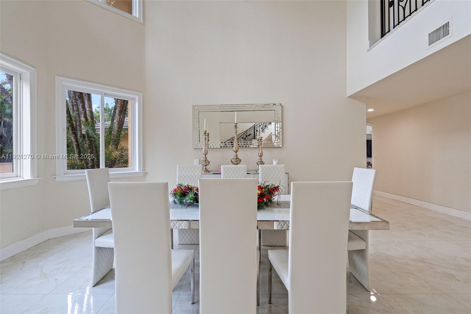 7225 Gleneagle Dr, Miami Lakes FL 33014