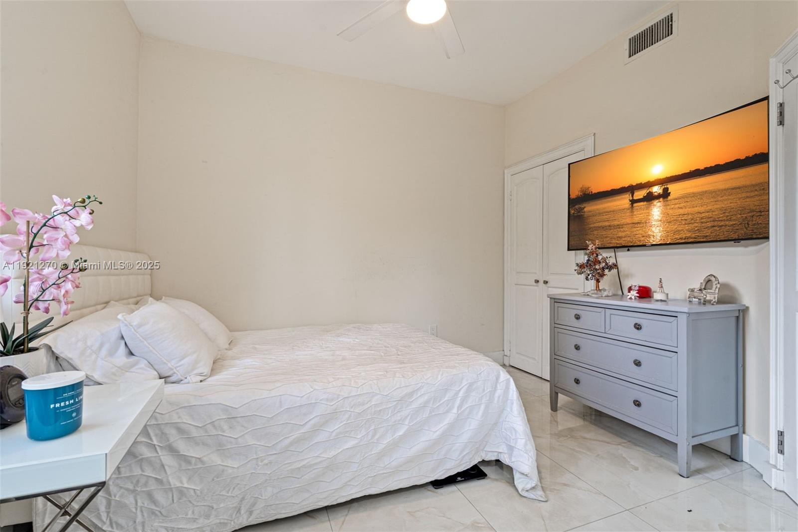 7225 Gleneagle Dr, Miami Lakes FL 33014