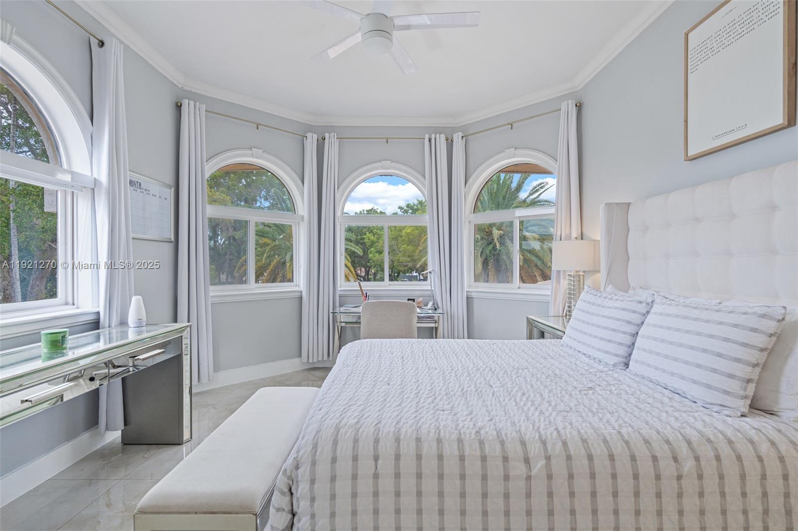 7225 Gleneagle Dr, Miami Lakes FL 33014