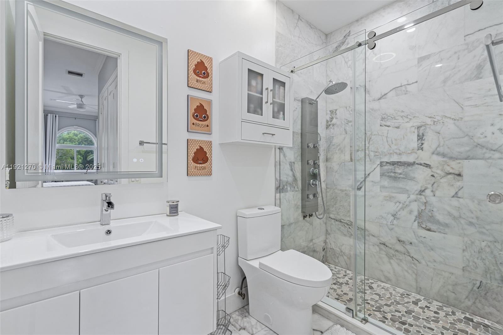 7225 Gleneagle Dr, Miami Lakes FL 33014