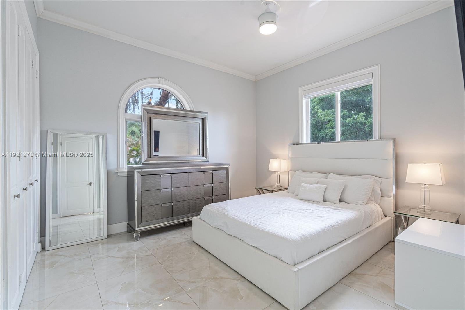 7225 Gleneagle Dr, Miami Lakes FL 33014