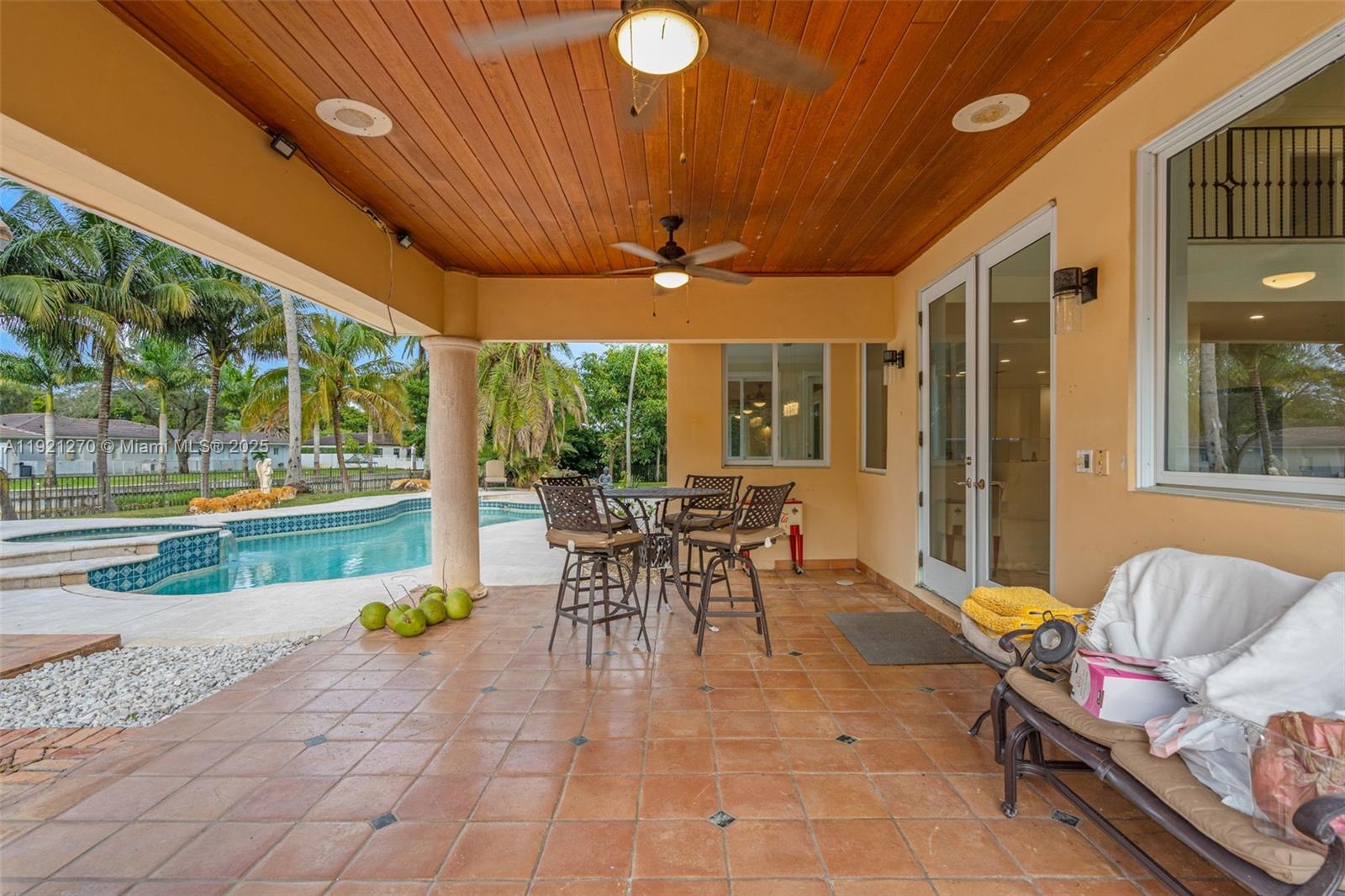 7225 Gleneagle Dr, Miami Lakes FL 33014