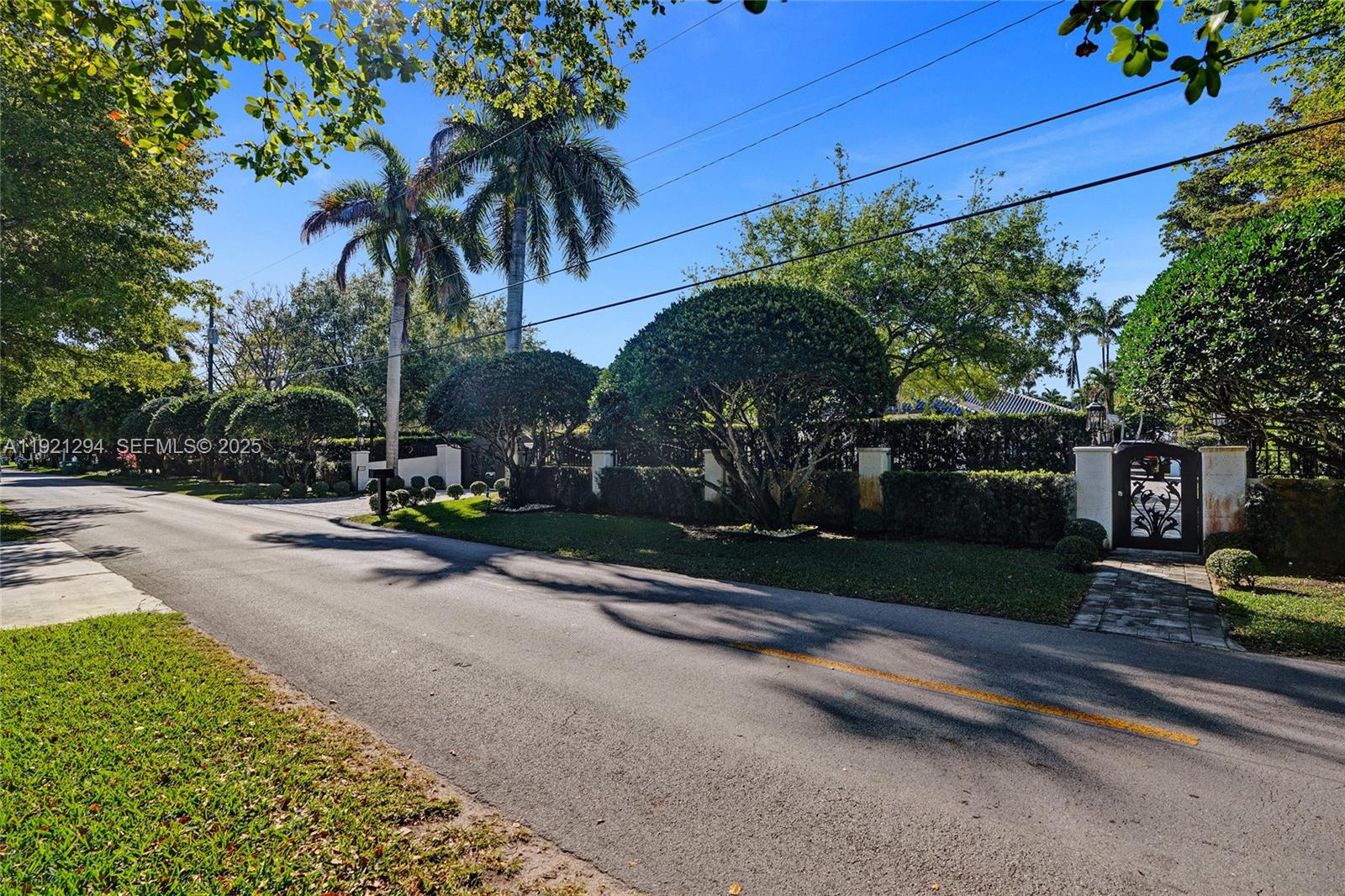 10400 SW 62nd St, Miami FL 33173