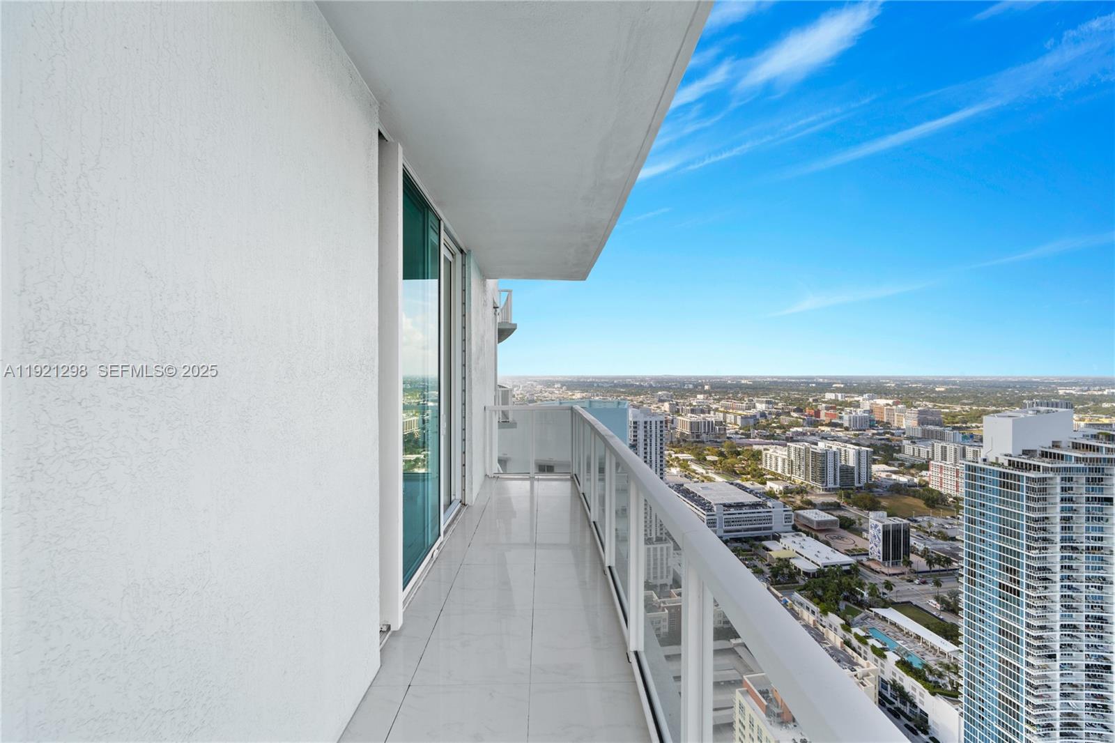 1900 N Bayshore Dr #PH 4902, Miami FL 33132