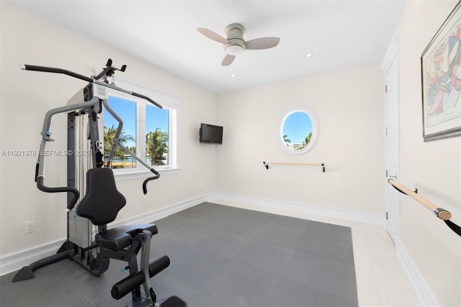 1460 S Treasure Dr, North Bay Village FL 33141