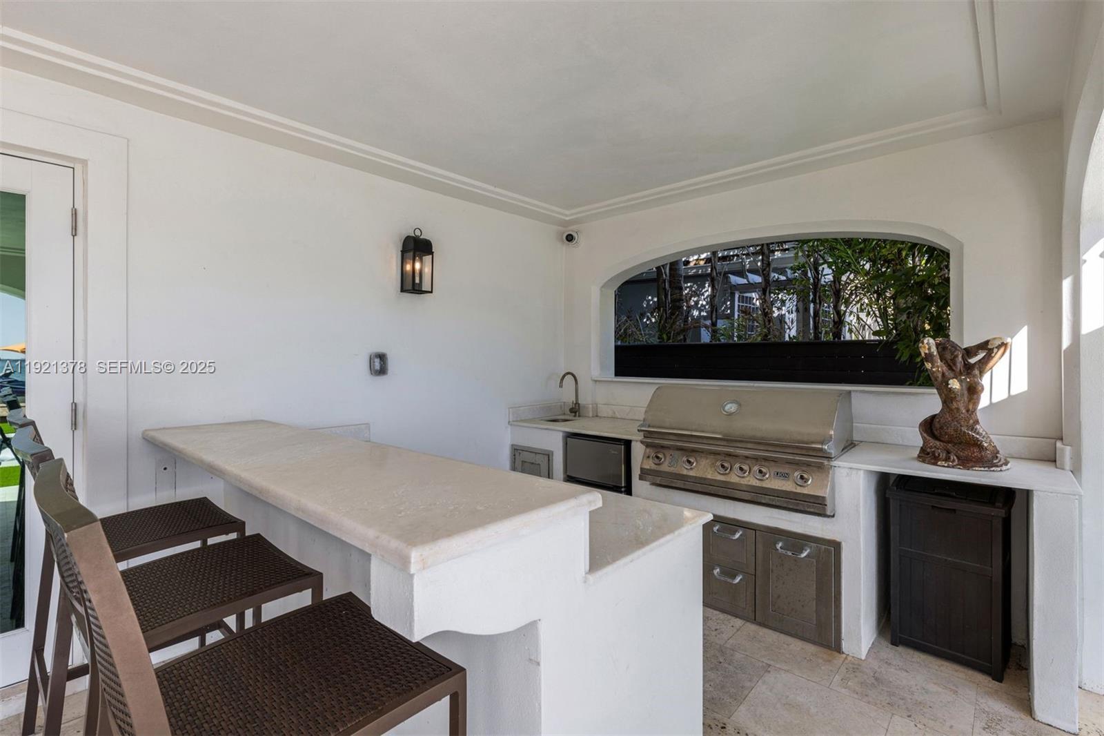 1460 S Treasure Dr, North Bay Village FL 33141