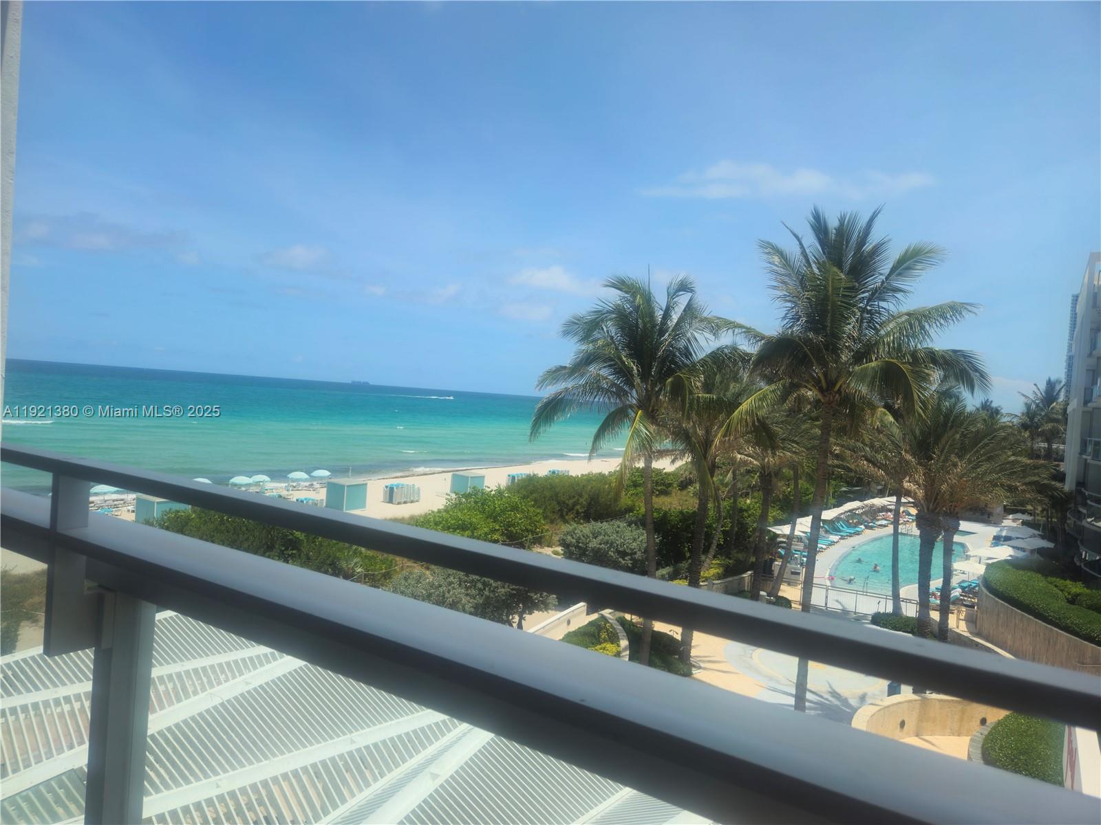 6801 Collins Ave #320, Miami Beach FL 33141