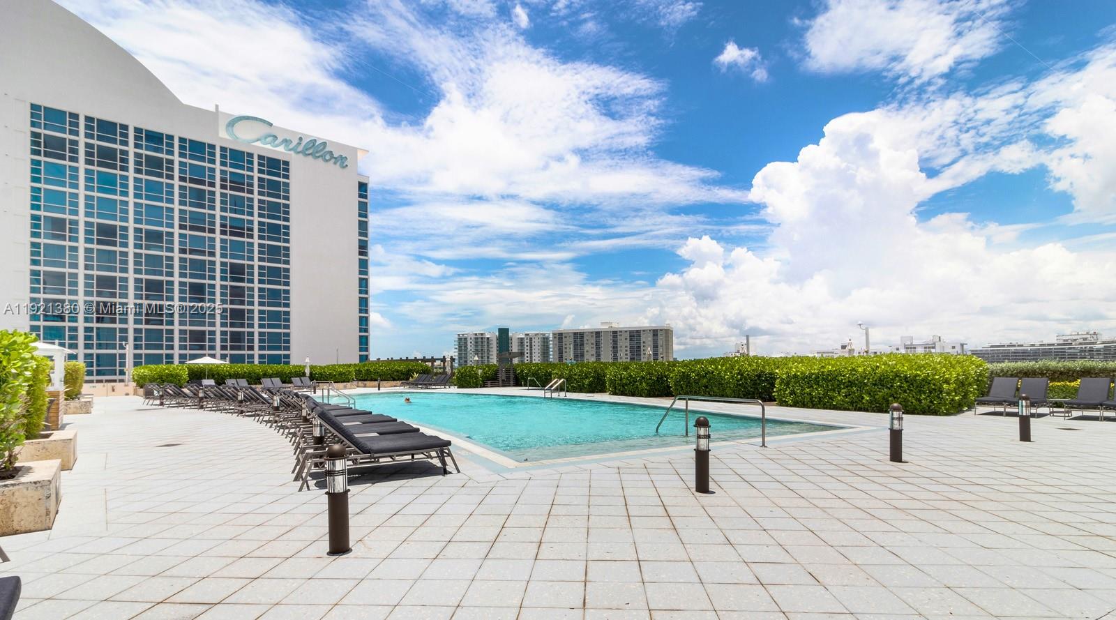 6801 Collins Ave #320, Miami Beach FL 33141