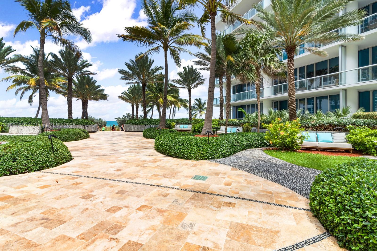 6801 Collins Ave #320, Miami Beach FL 33141