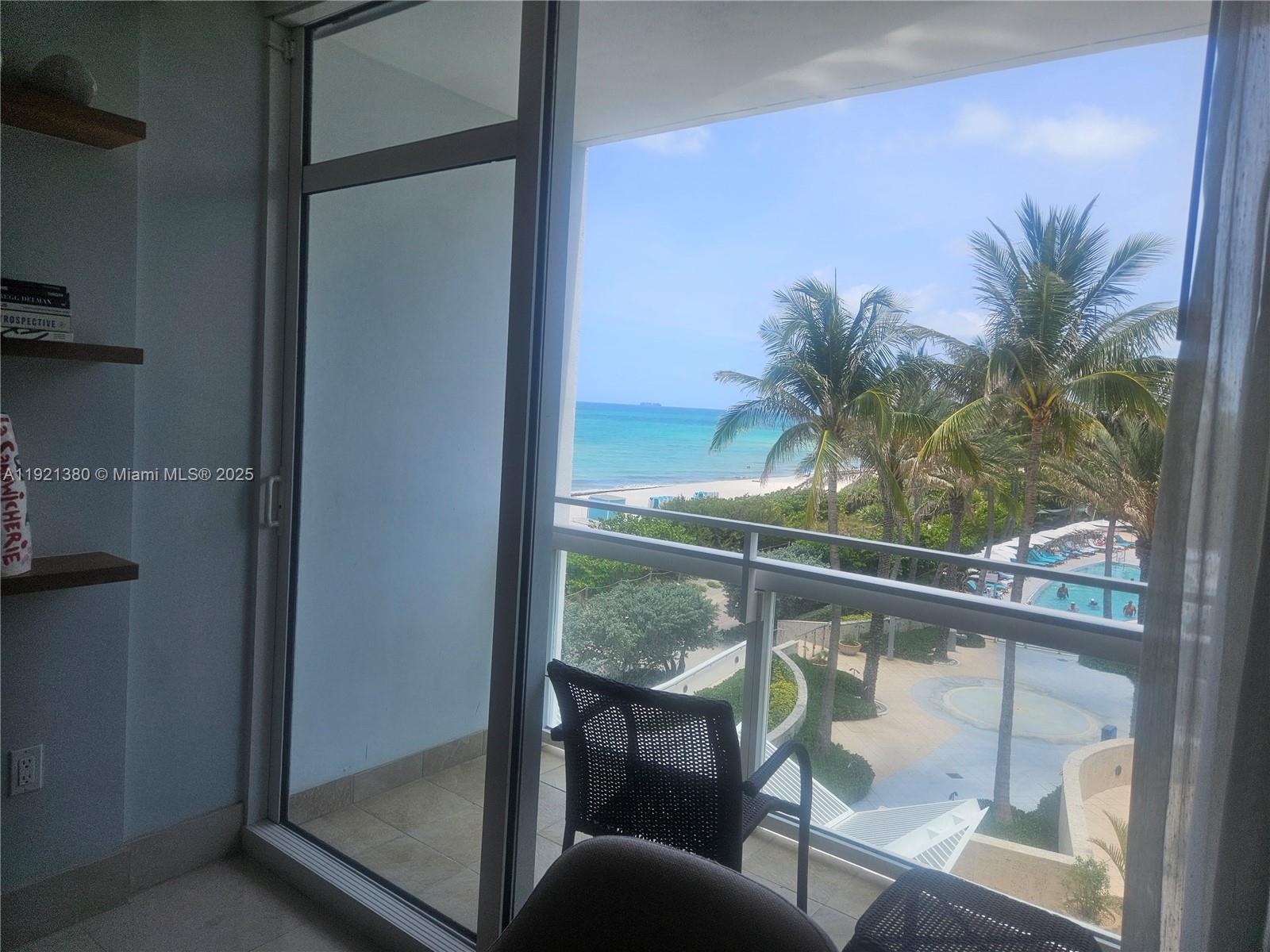 6801 Collins Ave #320, Miami Beach FL 33141