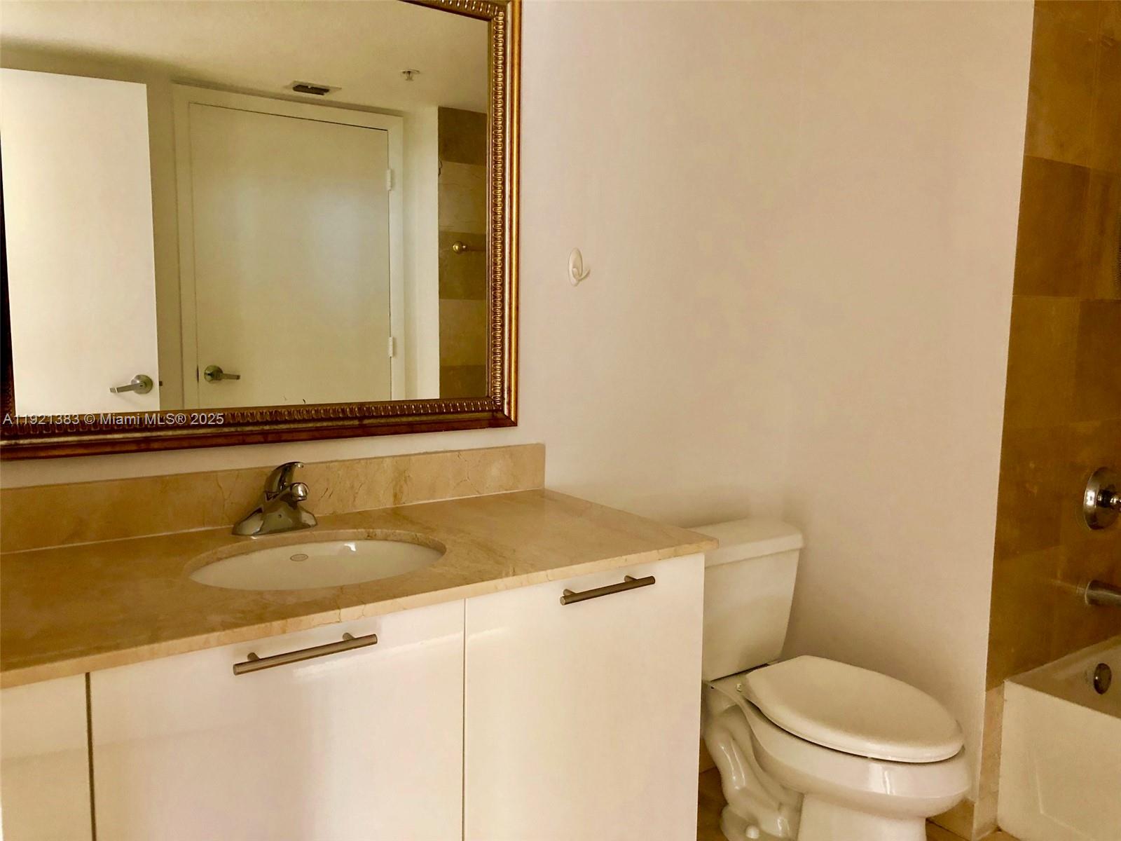 1800 N Bayshore Dr #1910, Miami FL 33132