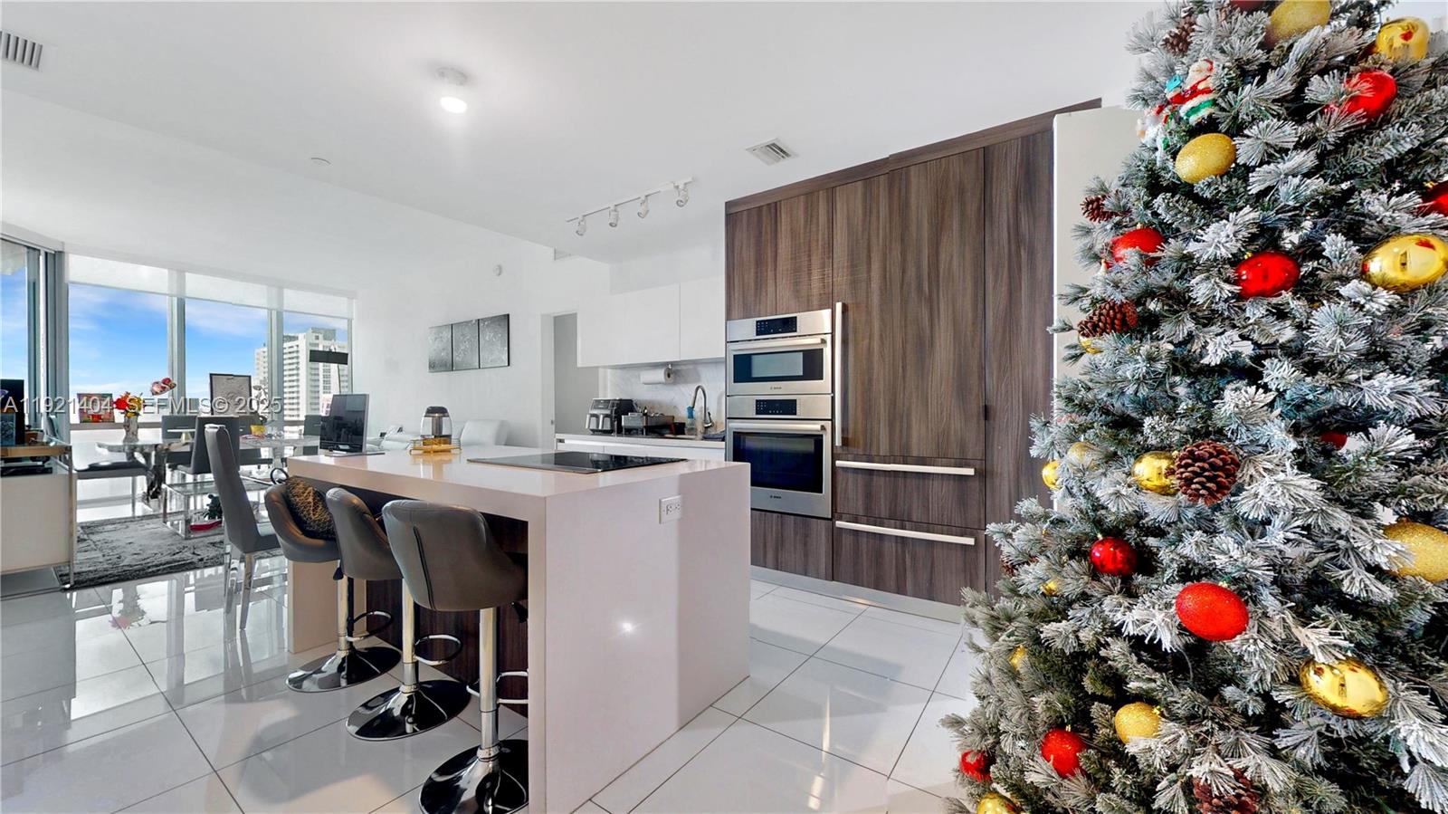 851 NE 1st Ave #1508, Miami FL 33132