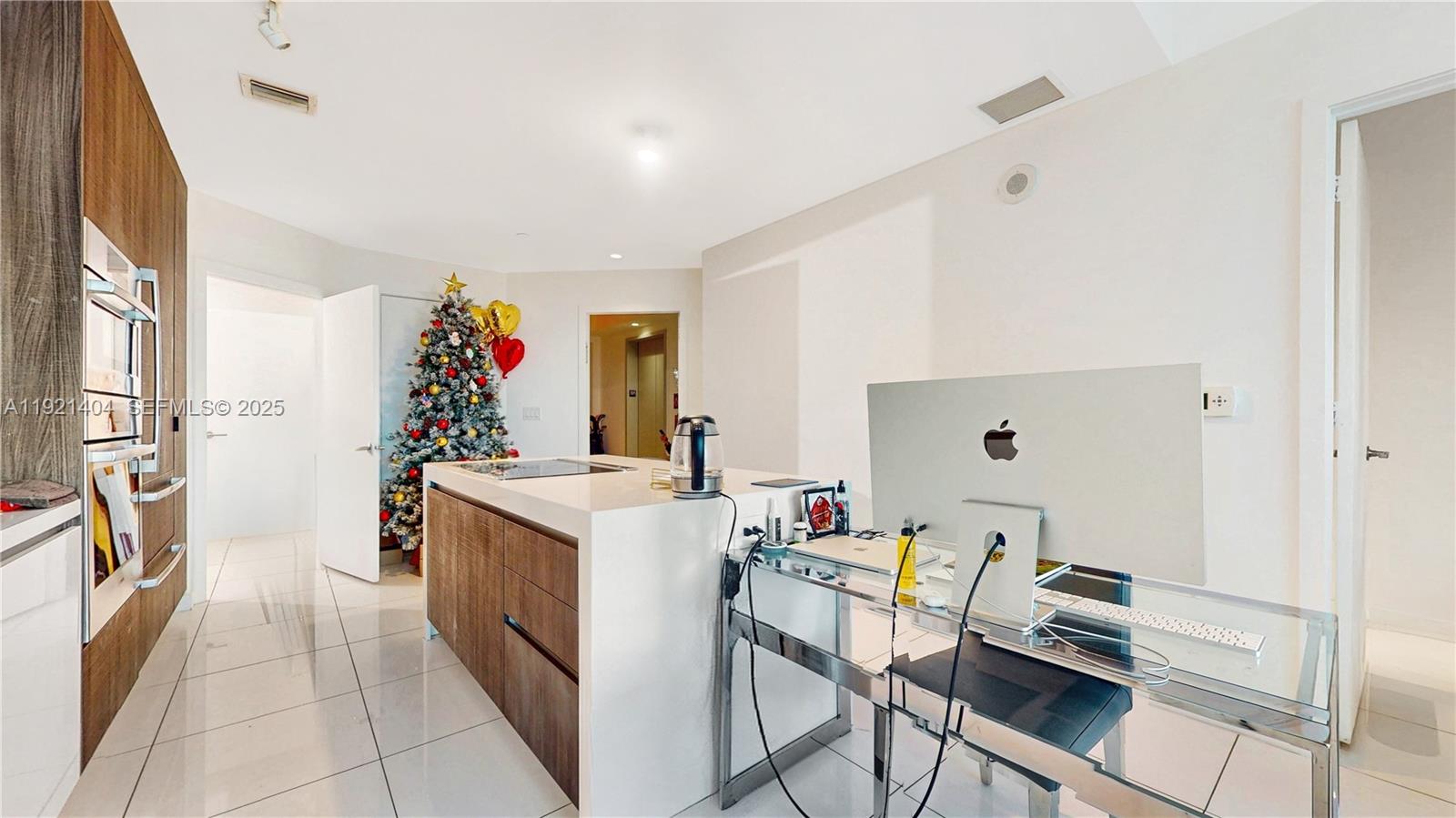 851 NE 1st Ave #1508, Miami FL 33132