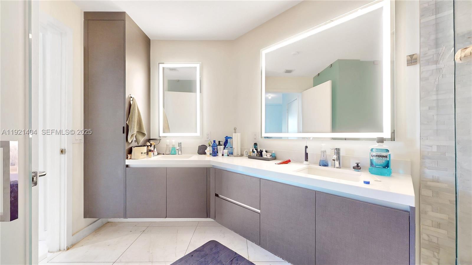 851 NE 1st Ave #1508, Miami FL 33132