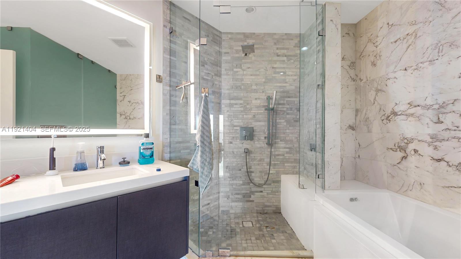 851 NE 1st Ave #1508, Miami FL 33132