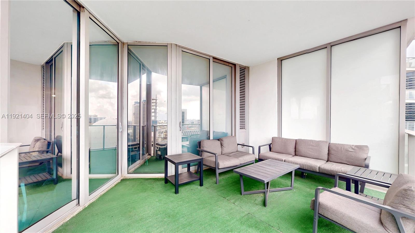 851 NE 1st Ave #1508, Miami FL 33132
