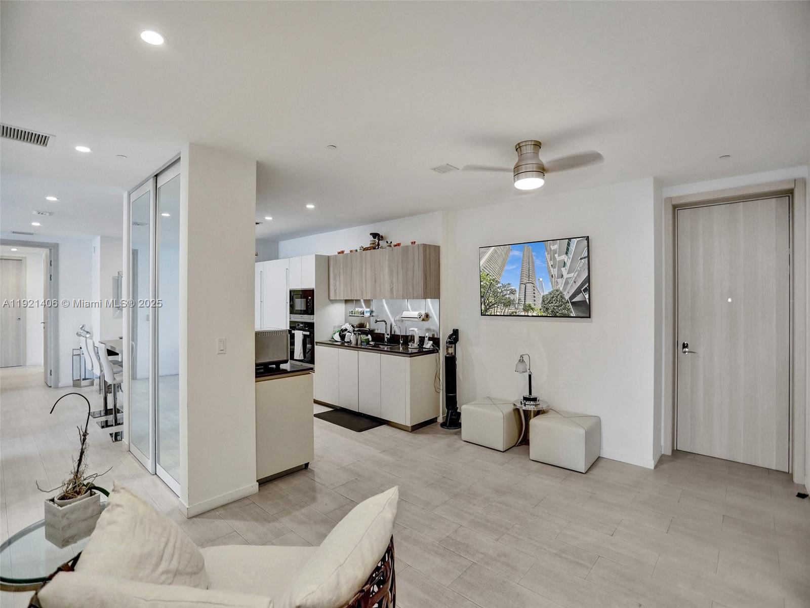 1000 Brickell Plz #PH5103, Miami FL 33131