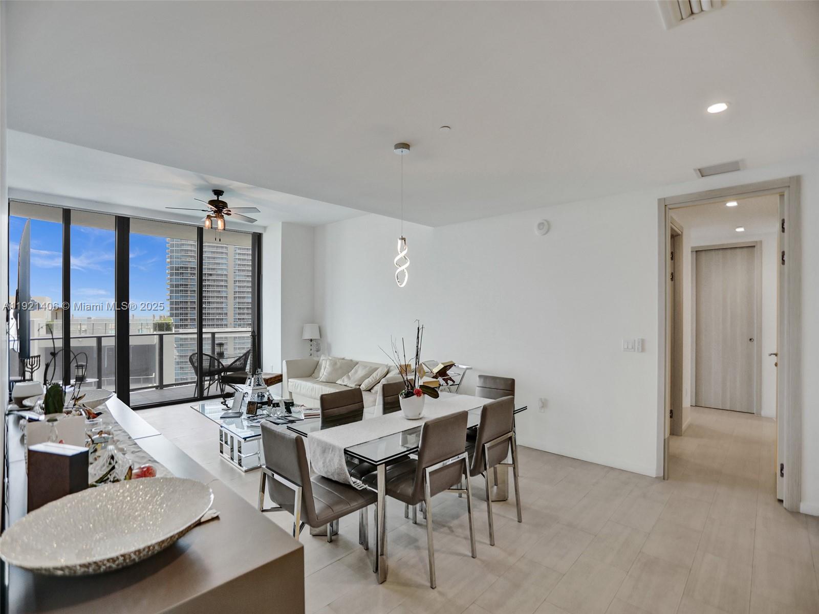 1000 Brickell Plz #PH5103, Miami FL 33131