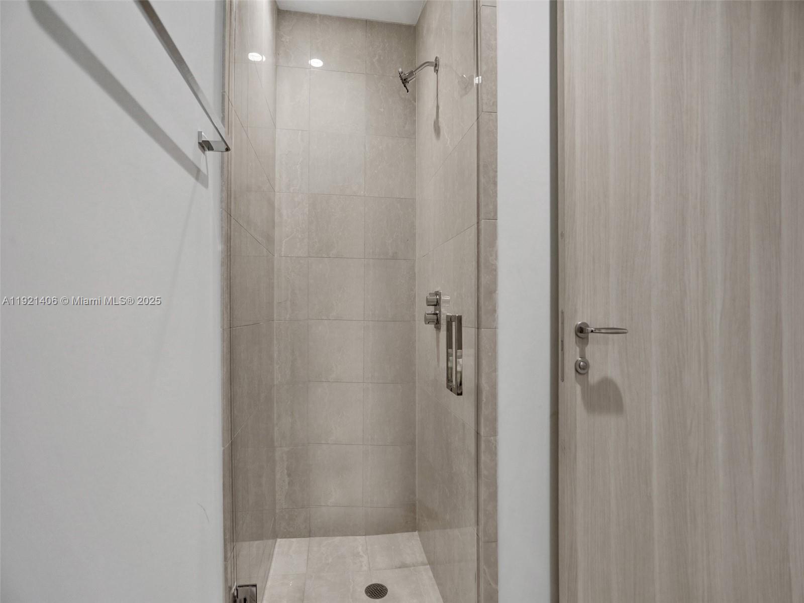 1000 Brickell Plz #PH5103, Miami FL 33131