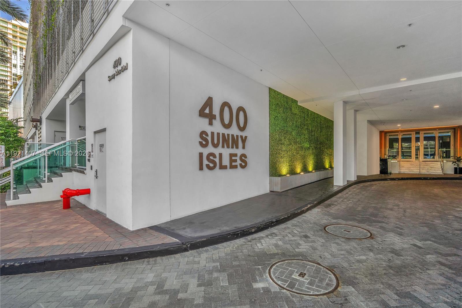 400 Sunny Isles Blvd #1519, Sunny Isles Beach FL 33160