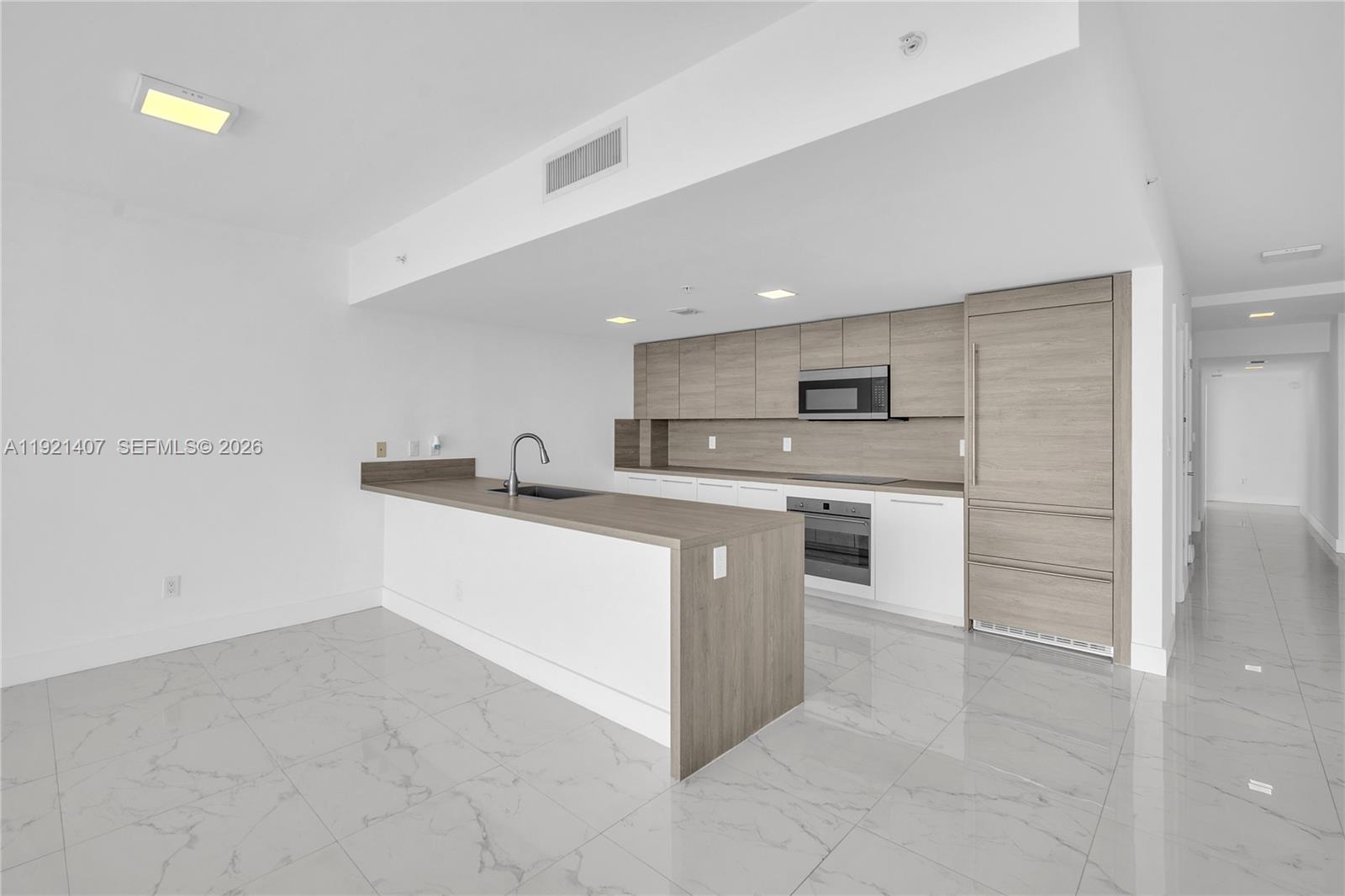 400 Sunny Isles Blvd #1519, Sunny Isles Beach FL 33160