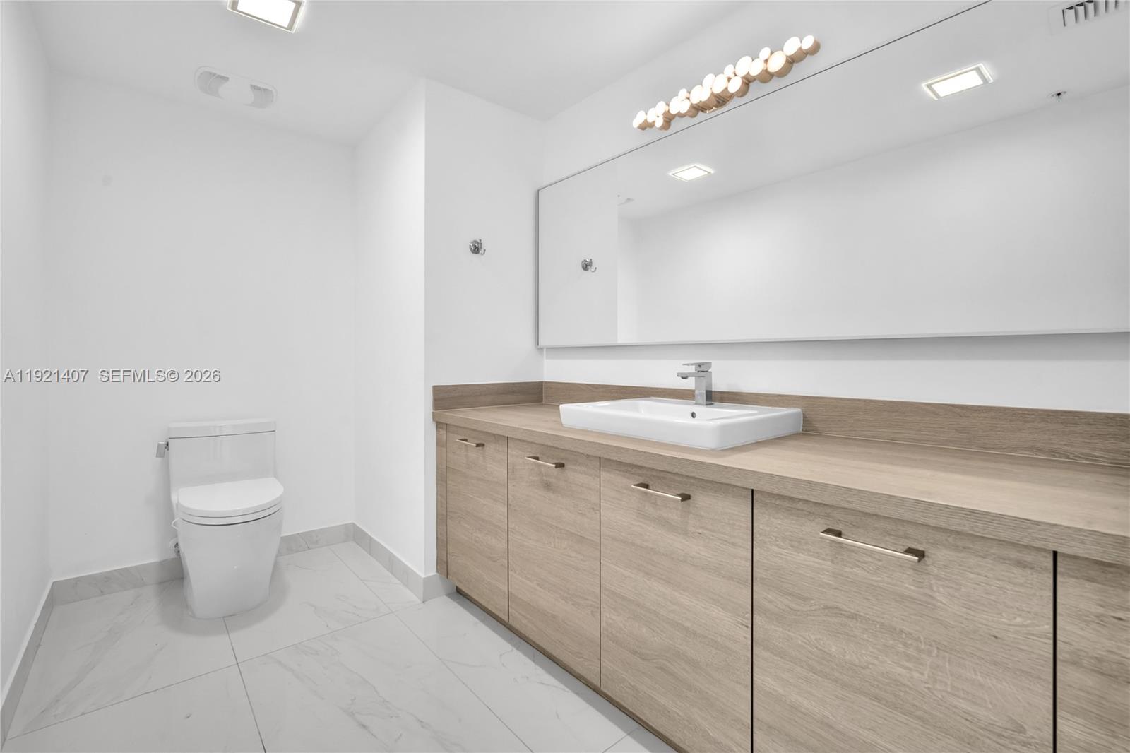 400 Sunny Isles Blvd #1519, Sunny Isles Beach FL 33160